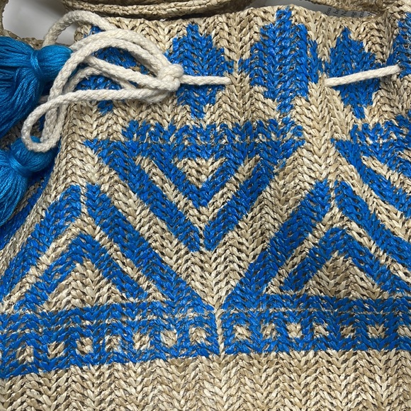 NWT Most Wanted Straw Drawstring Crossbody Bucket Bag - Picture 6 of 7